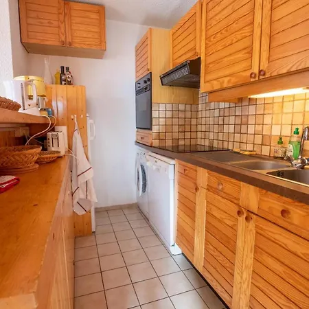 Apartment Les Adelphies 5 *